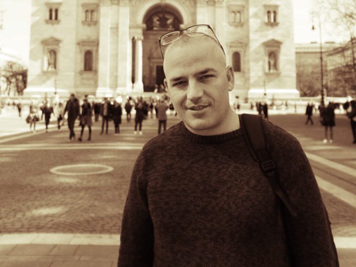 Bilinguizmi në poezinë arbëreshe