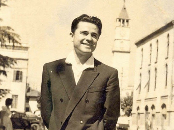 Fatos Arapi per poezine Stuhia
